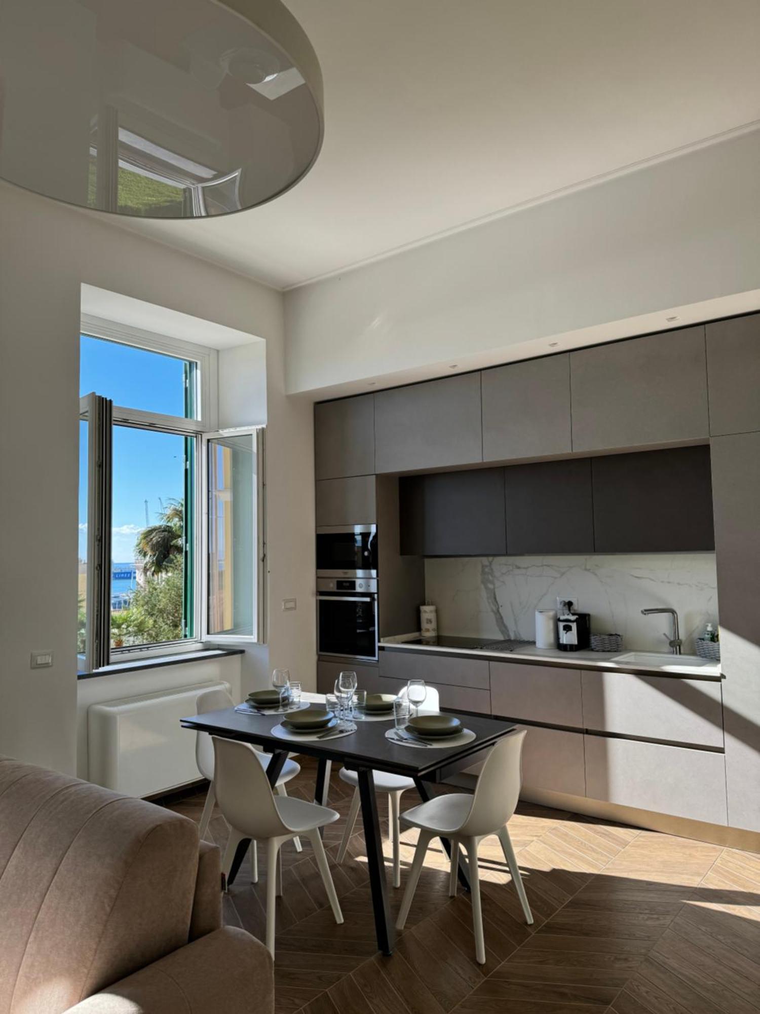 Alocasia Luxury Stay Салерно Екстериор снимка